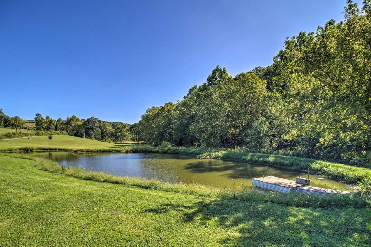 Rogersville Barn Apartment On 27 Acres With Pond! ภายนอก รูปภาพ